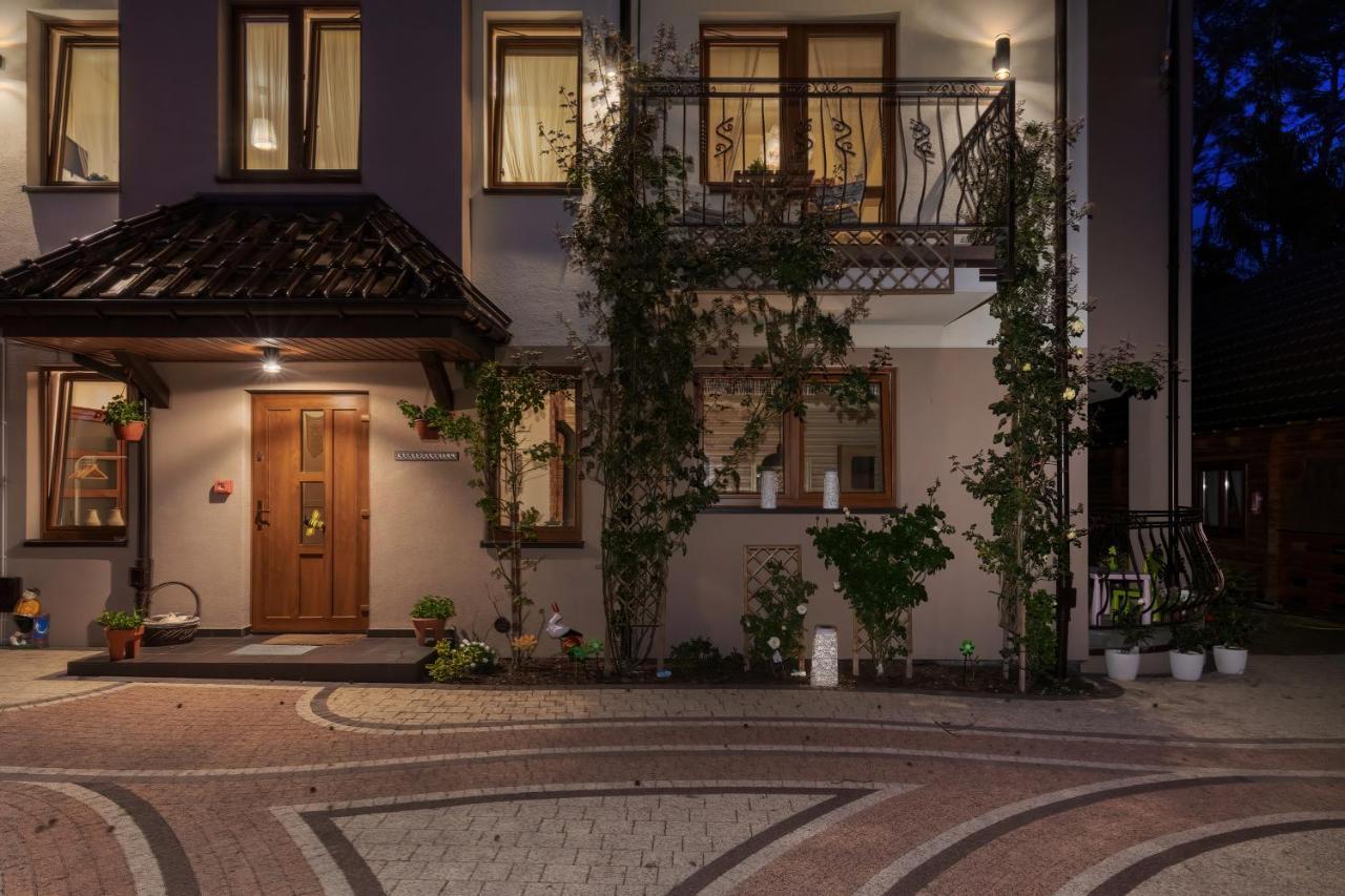 Veranda Domy I Apartament Побєрово Екстер'єр фото